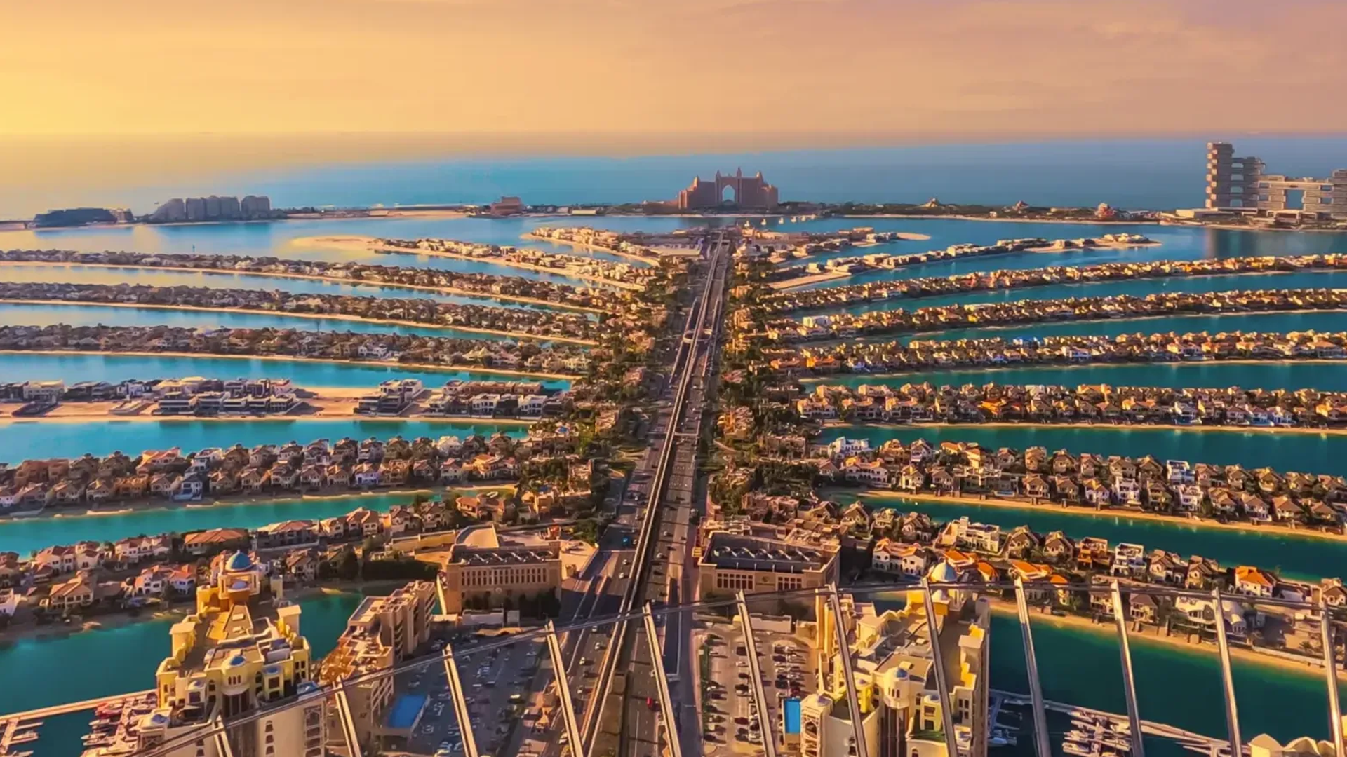 Palm Jumeirah -Serenity's embrace, on Palm Jumeirah's shores