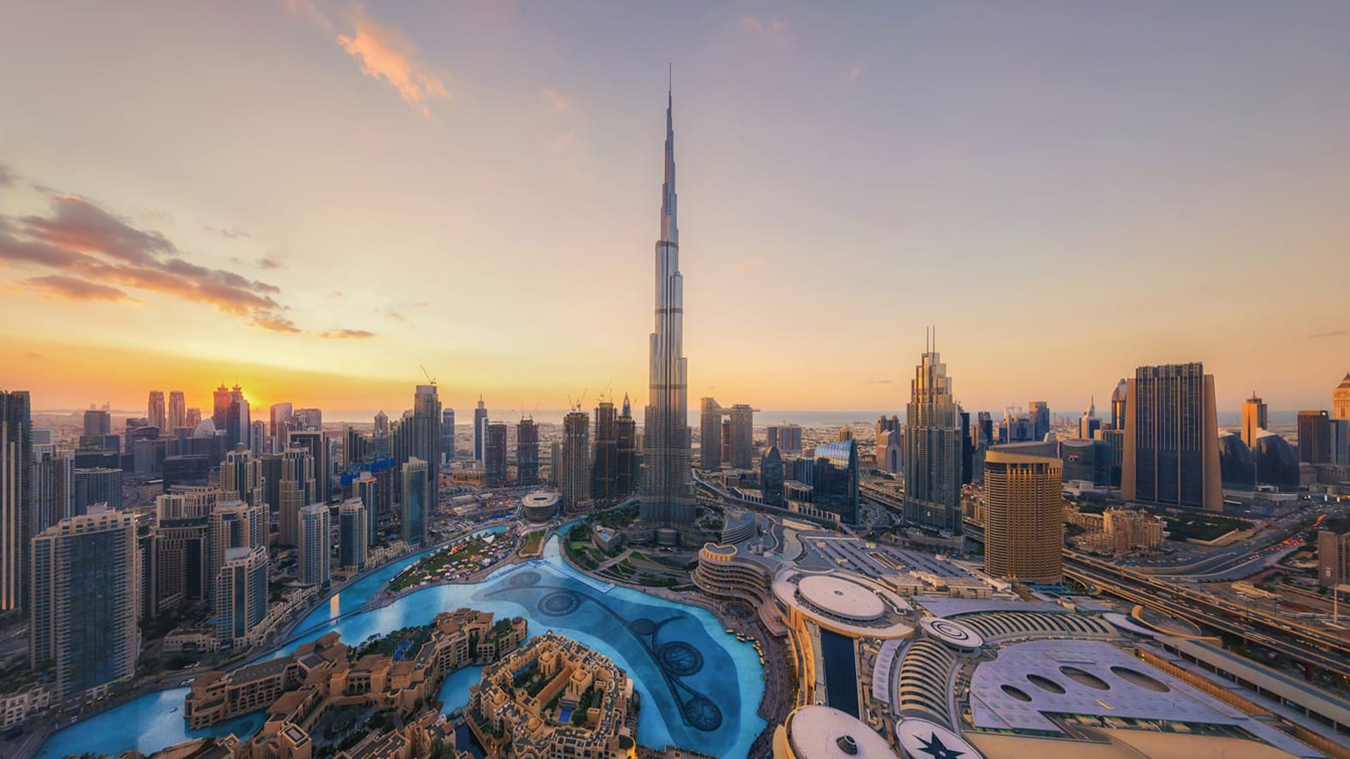 Burj Khalifa: Astonishing view of Earth from the Majestic Skyscraper